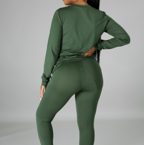 🎉Last one Two Piece Olive Green Legging Set - Picture 4 of 5